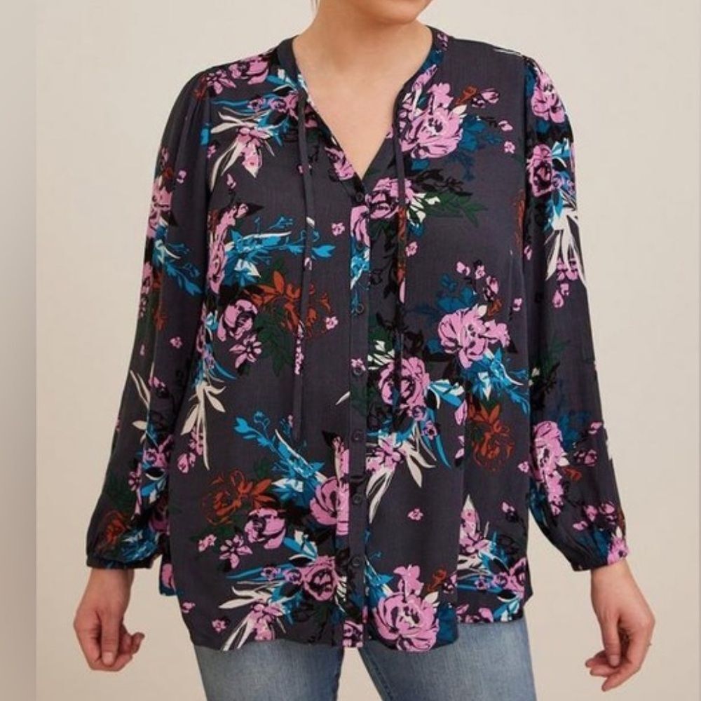 Torrid Crinkle Gauze Floral Blouse - Gray Pink Blue Button Front lightweight